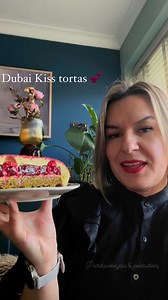 Dubai Kiss tortas su kataifi ir avietėmis ❤️🩷🩷 #tortas #moussecake #kataifi #raspberrycake #mirrorglaze #receptai #pyragai #saldumynai | Dia Patisserie