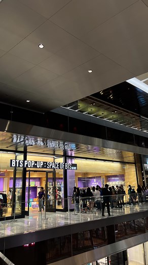 The long-awaited BTS POP-UP : SPACE OF BTS in NEW YORK is open at Hudson Yards! Come and shop a wide variety of official BTS merchandise. From stationery and homeware, to apparel and fashion accessories, you won’t want to miss this! Hurry over for grand opening deals while supplies last! Location on Level 3 | Hudson Yards New York