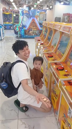 Nếu bạn thấy mình nghèo thì hãy chơi trò này thì bạn sẽ thấy vui nhưng được cái là bạn sẽ nghèo hơn! #giaitri #ViTikFun #giatrikhongPhaiGiaitich