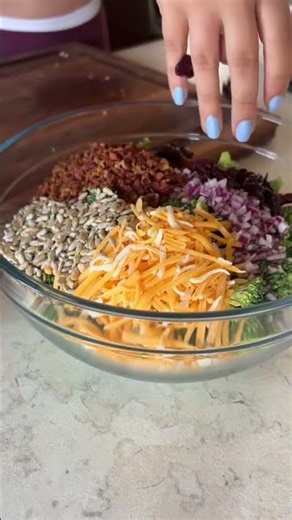 Yummiest Broccoli Salad🥦😍