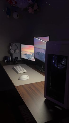 Got the ekbacken kitchen countertop from ikea and it changed my whole setup #desksetup #ikeahack #pcgaming #ps5console #desktour