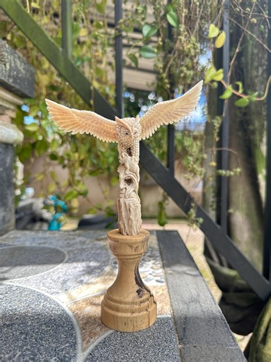 Bois de cerf sculpté, sculpture de hibou, figurine miniature faite main - Etsy France