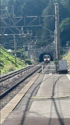 #長野県 塩尻市中央東線みどり湖駅松本行き列車です。