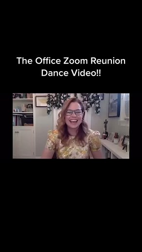 The dancing scene at Jim and Pam’s wedding was my favourite so watching this made me very happy☺️☺️ #theoffice #theofficeclips