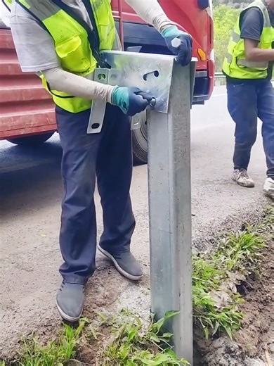 52K views · 42 reactions | High speed guard rail buckle installation process- Good tools and machinery make work easy | Cédric Guedoit | Facebook