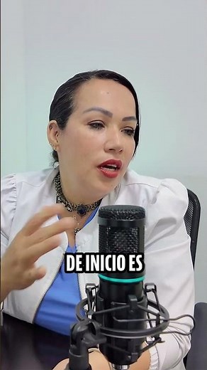 ¿Porque es importante realizar el lavado de oídos en un centro médico? #oidos #oídossanos #podcast