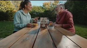 Quaker Protein Instant Oatmeal TV Spot, 'Mañanas activas'