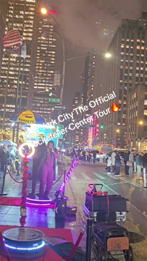 Explore Midtown Manhattan: Rockefeller Center Tours