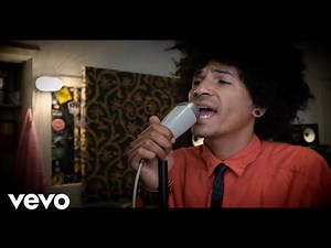 bFAKE - Kraftwerk Vocoder (Official Video)