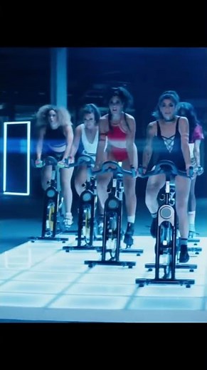 Ariana Grande ft Nicki Minaj Side To Side Official Video ft Nicki Minaj mp4 001