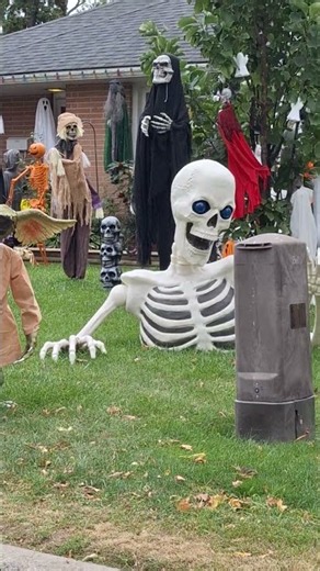 These spooky decorations appear to be the official Warner Bros. Gremlins animatronic figures .
