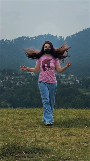 Beautiful Hair Flip in Nature 😍 Pink Outfit Look | Slow Motion Fashion #Shorts #viralvideo #viral