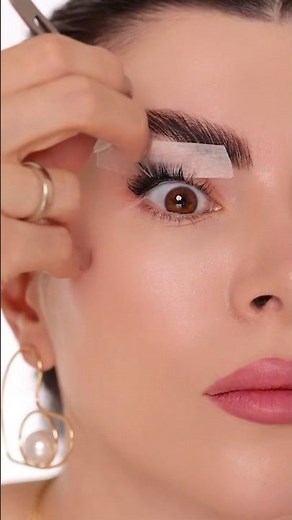 Apply the lashes yourself #lashes #lashextensions