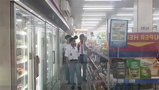 This video was made for an English assignment about advertising “Feeling sleepy while studying? A cup of Milo brings the energy back. 🥛📚 Stay focused, stay energized This video was made by 1.ahland 2.henfajri @aidannnn14 3.pandu @pandusoftboyy thank you for your guidance, mem @fitryy.m #MiloEnergy #StudyWithMilo