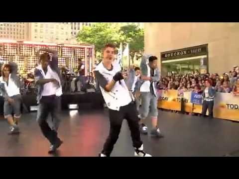 Justin Bieber Perfoming 'All Around The World' Live On Today Show 2012