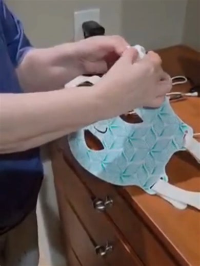 LED face mask showing 7 color light modes and how it’s worn. Simple visual demo only. 🔗 Link in bio #AmazonFinds #LEDMask #BeautyDevice #TechTok #ShopWithRosa #AmazonMustHaves #AmazonFavorites