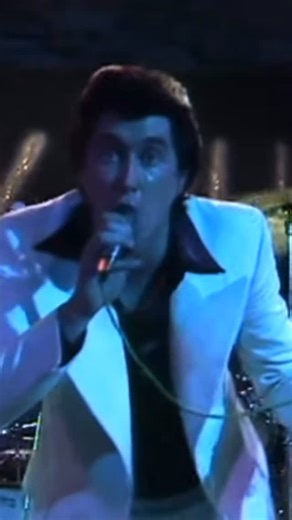 Spinthegoodstuff on Instagram: "Roxy Music - Re-Make/Re-Model Follow @spinthegoodstuff for more Credit YT: Musikladen #RoxyMusic #BryanFerry #PhilManzanera #BrianEno #ArtRock #GlamRock #70sRock #VintageRock #ClassicRockLive #RockLegends #RemakeRemodel #LiveMusicReels #ConcertFootage #MusicArchive #RareMusicClips #VinylCommunity #MusicCollectors #VintageConcerts #OldSchoolRock #RockHistory #MusicReels #GuitarLegends #AvantGardeRock #ProtoPunk #MusicObsessed #IconicBands #StagePerformance #BandOnS