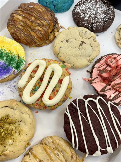 @Crave Cookies Greendale WI is turning ONE 🎉🍪 and they’re celebrating the best way possible… ✨ Sunday, February 8: Get a FREE chocolate chip cookie with every purchase 👏🏼 🏈 Super Bowl Cookie Wager (Feb 5–8): Pick your winning team at the register with any purchase. If your team wins, come back Feb 9–15 with your slip for: 👉🏼 a FREE loaded soda, OR 👉🏼 a BOGO cookie 🍪 This week’s lineup (Feb 6–12): ✨ Golden Dubai (NEW) 👑 King Cake 🥜 Fluffer Nutter Butter 🍓 Chocolate-Covered Strawberry