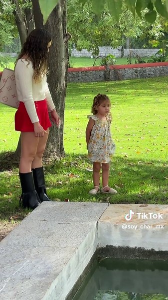 Mujeres y sus Misterios: Humor y Confusión