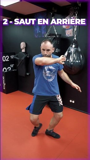 Boxe Pieds Poings : Comment passer de la distance de poing à la distance de jambe ? 🥊