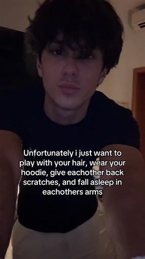 Video di ser🕷️ (@seraahr) su Back Scratching