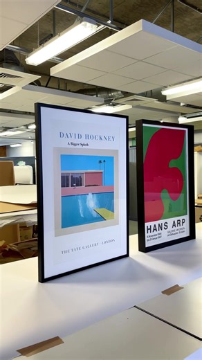 Presenting ‘David Hockney, A Bigger Splash, 1967’, a rare first edition exhibition poster produced by the Tate Gallery, London in 1985, alongside an original 1966 Jean Arp lithograph, printed by Erker Press, Switzerland. Discover these exceptional collector’s pieces and more, in our UNIQUE collection: https://www.kingandmcgaw.com/prints/unique | King and McGaw
