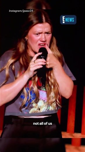 Kelly Clarkson isn't the biggest fan of her movie "From Justin to Kelly."😂