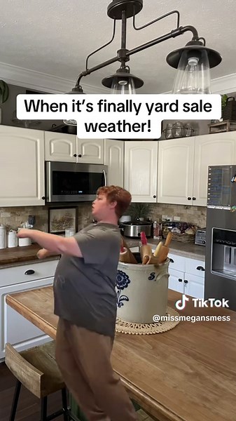 Give me all the things! #maximalist #yardsale #estatesale #junking #trashtotreasure #goodies