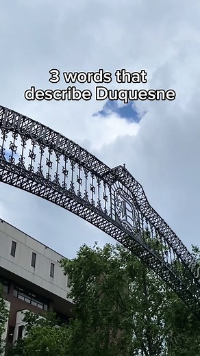 What 3 words would you use to describe Duquesne?❤️💙 #DuquesneUniversity #studentlife #tinymic #campuslife #campusQandA