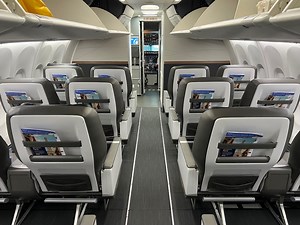 Review: Alaska First Class Boeing 737 MAX (FLL-SEA)
