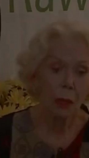 1.3M views · 48K reactions | In moments of fear or panic, pause and affirm: “All is well. Everything is working out for my highest good. Out of this situation, only good will come, and I am safe.” ✨ Let these words settle your spirit and remind you that you are always supported. Double tap to claim Louise Hay's positive calming energy. | Hay House | Facebook