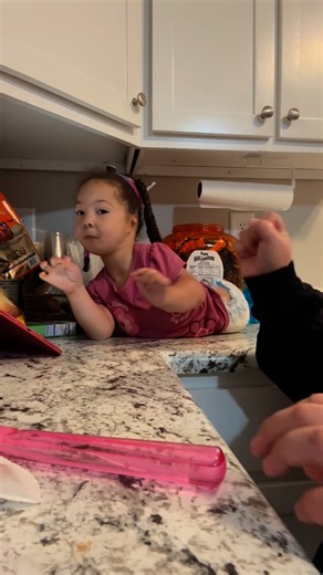 Bubbles.. her favorite 🤩 #fyp #deafkids #asl #nolegsnolimits #deafawarenessmonth | Miss Amaya