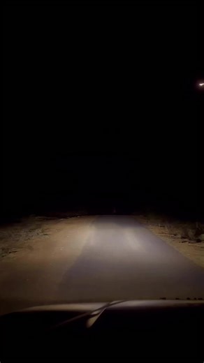 Everyone noticed something different in this video… some people even told me to delete it 😱 Do you see it? #ghost #scary #fyp #viral #creepy