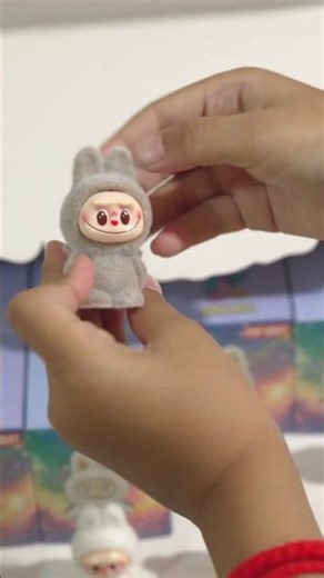 🎀 Unboxing my first mini Labubu blind box