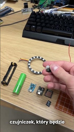 Interaktywna dynia z ESP32 🎃 🧛🏻‍♀️🦇