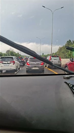 على الرغم من زحمة شوارع جاكرتا النتيجة لا حوادث NO Accidents #shorts