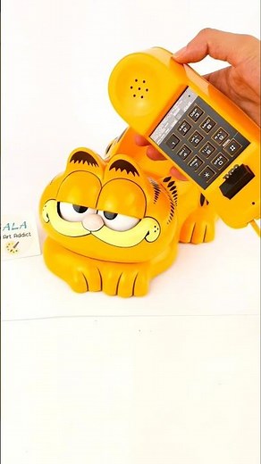 Rare old Garfield phone 1980s vintage with moving eyes