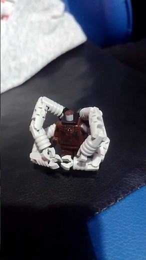 how to build Lego doc ock