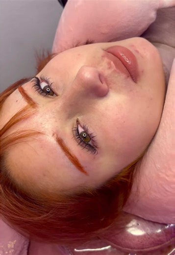 Efecto Anime con Pestañas Inferiores para Chicas