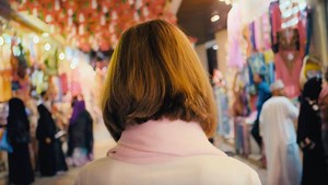 La beauté a une adresse: Oman ! Du soleil toute l'année.. Des paysages spectaculaires... La montagne, la mer et le désert... Laissez-vous charmer par cette destination unique ! #beautyhasanadress #oman | Vivre Oman