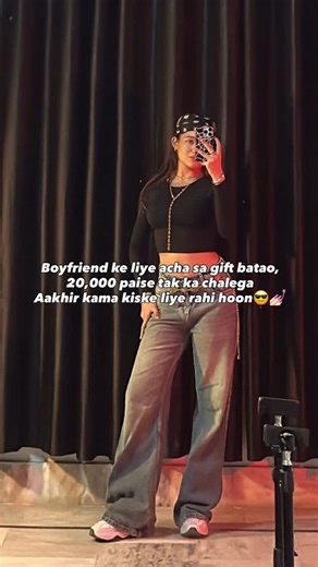 Mahek Chauhan on Instagram: "Kitna lucky hai yaar vo🤭"