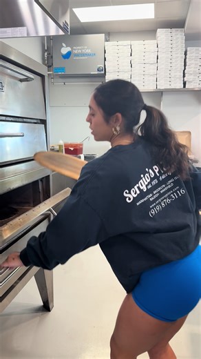 pepperoni pizza anyone?😋#myrtlebeach | pepperoni pizza