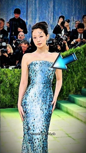 “💙 Jennie Kim Steals the Show at Met Gala 2026 in This Blue Gown 😳🔥”