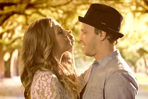 Colbie Caillat - We Both Know ft. Gavin DeGraw
