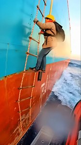 Pilot Almost Crushed Between Ship & Boat! 😱🌊 | JO Viral Tech Videos