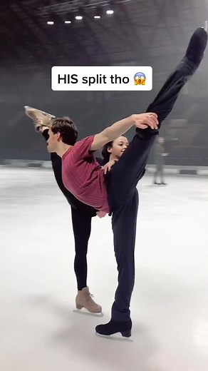 Mesmerizing Ice Skater Performing Beautiful Splits