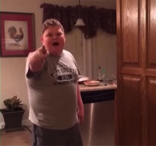 Blockin out the haters #brandonbowen #vine #2016 #vines #nostalg