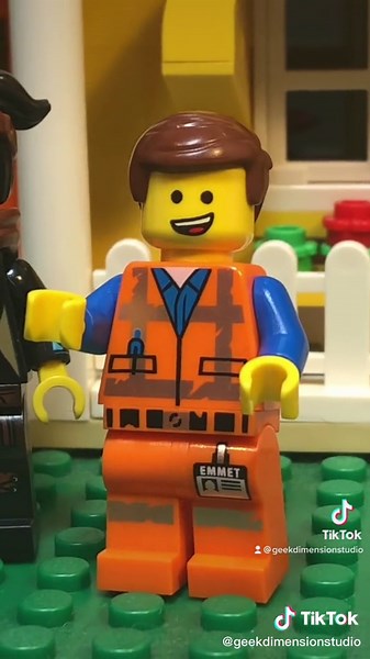 Lego Movie 2 Syspocalypstar Wyldstyle and Emmet Costume Transformation