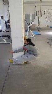 25K views · 528 reactions | One leg wall pistol squat by Runi Zazai Challenge accepted? ▬►Calisthenic Movement | Calisthenic Movement | Facebook
