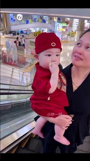 Baby's Tiny Steps - Heartwarming Moments